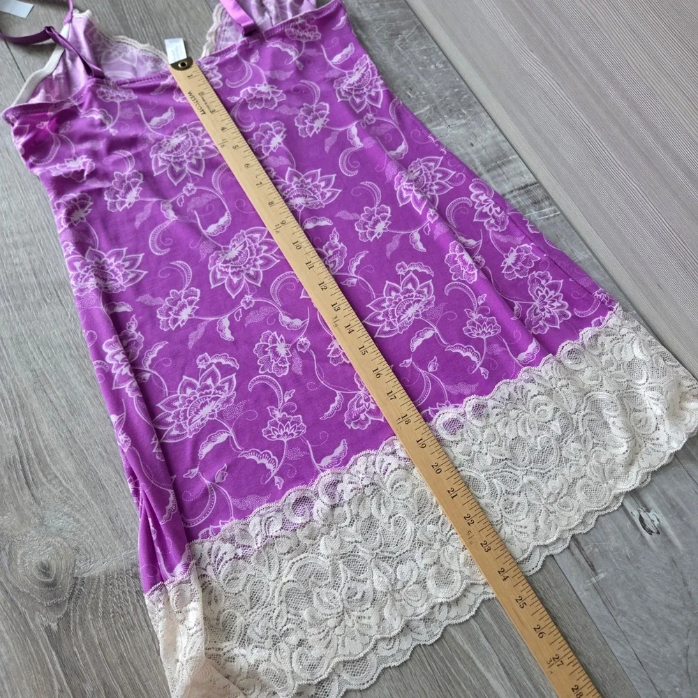 Delta Burke Nightgown Women 1X Purple Floral Lace‎ Trim Chemise Loungewear Slip